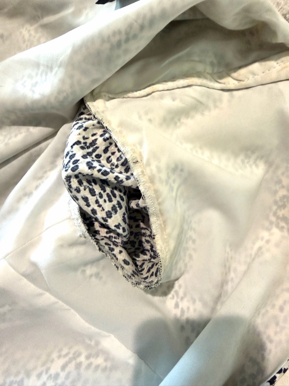 Club Monaco Flutter Sleeve Geovanna Wrap Mini Dress Mini Leopard Print Sz 8 - Picture 10 of 15